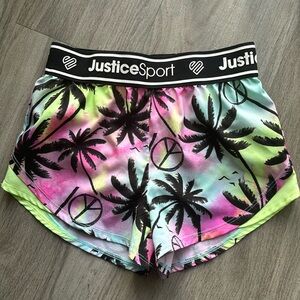 Lightweight athletic girls shorts